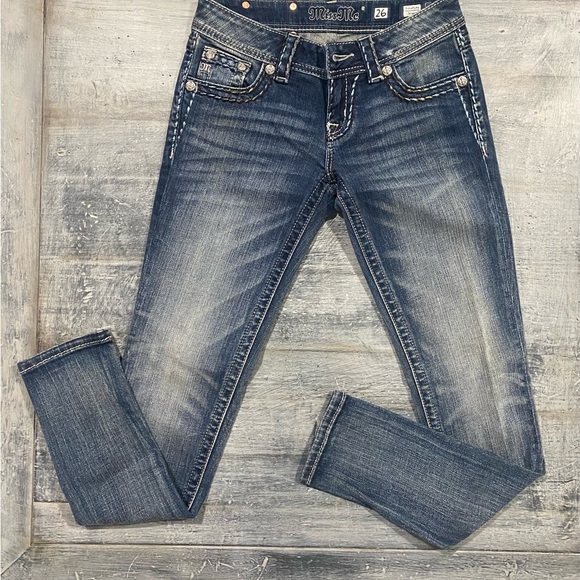 Miss Me Jeans - Picture 2 of 8